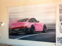 Cuadro de Porsche 911 rosa sobre lienzo