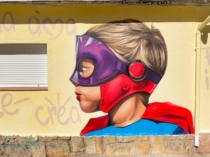 Murales-pintados-superheroe-niño