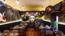 Mural en gran formato pintado en restaurante en un restaurante japones de madrid